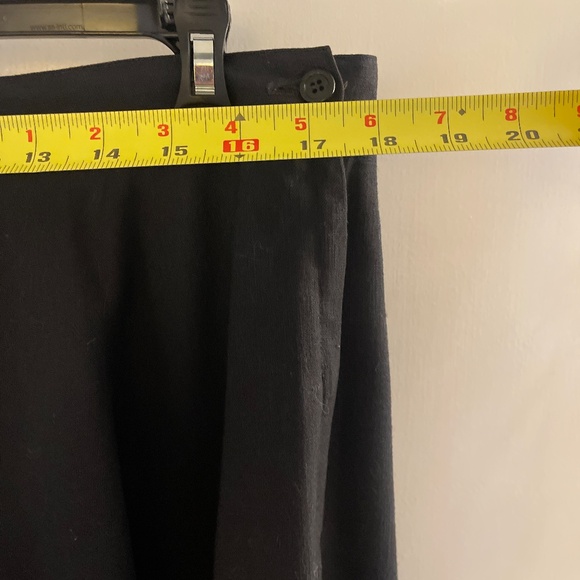 Plus size black shirt - Picture 7 of 7